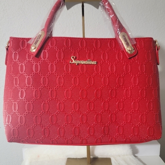 4-Piece Red Embossed Handbag Set — Chic & Versatile - Picture 5 of 16